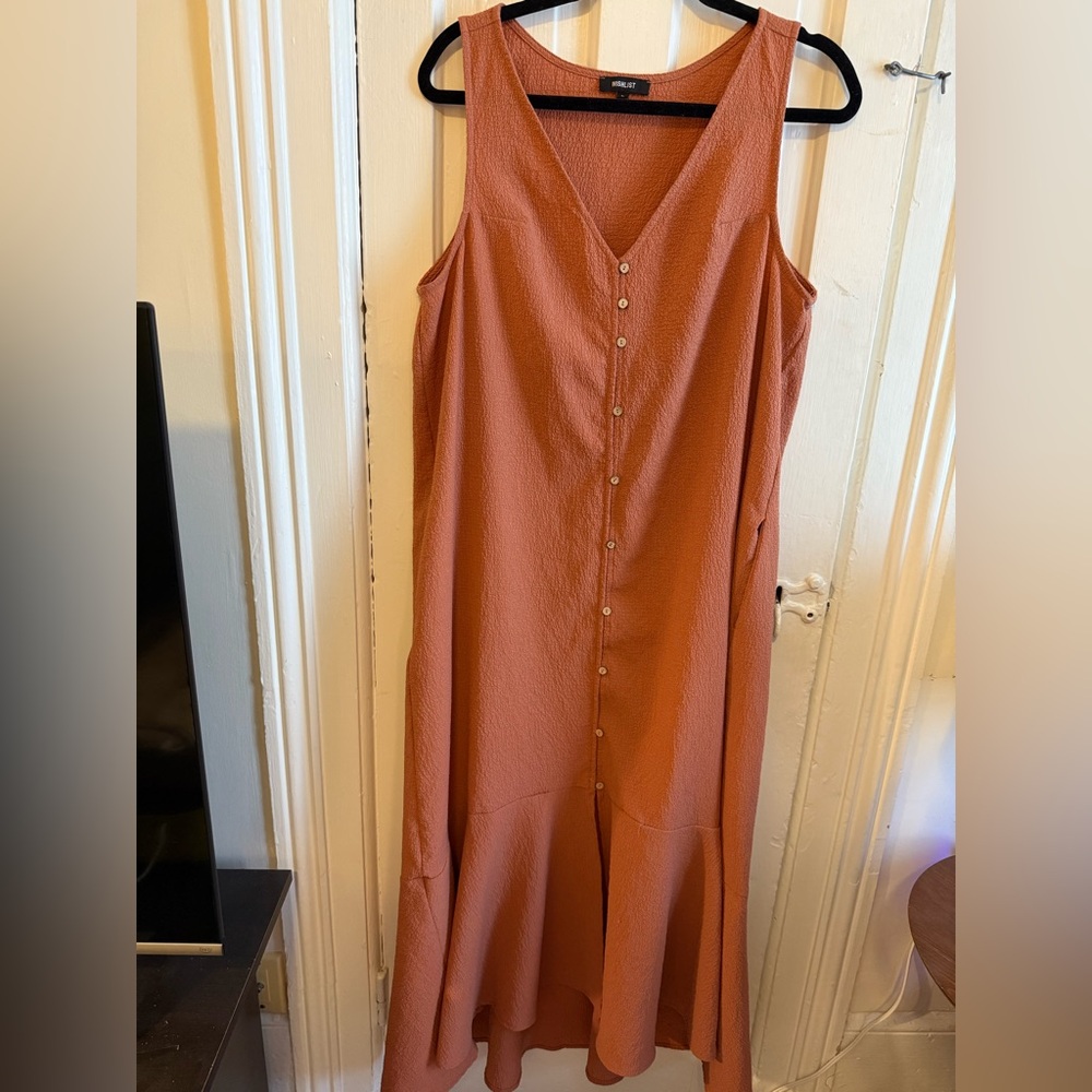 Wishlist Sleeveless Button-Down Maxi Dress in Rust